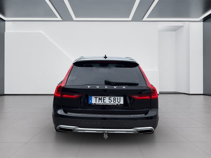 Bild 5 av Volvo V90 Cross Country D4 AWD Geartronic Momentum/Pano/Drag/Navi/S+V-Hjul