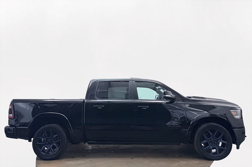 Bild 5 av RAM 1500 Crew Cab 5.7 V8 HEMI Laramie NIGHT Pano 360° H/K