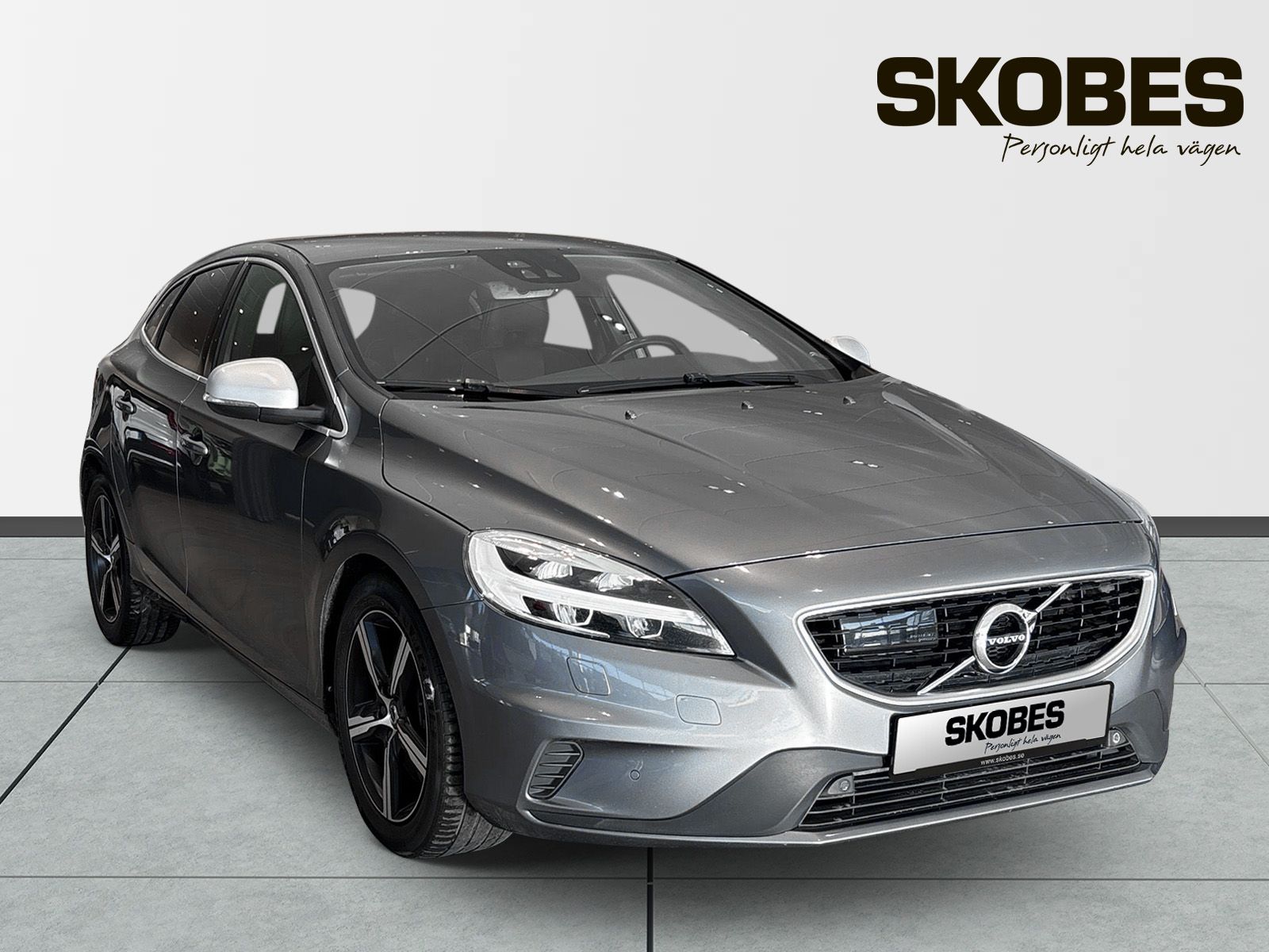 Volvo V40 D2 Business Adv R-Design