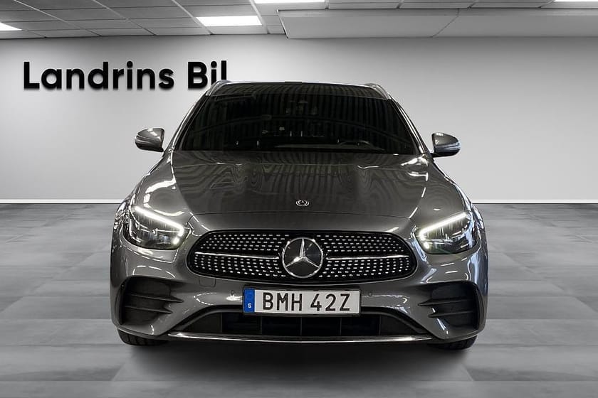 Bild 2 av Mercedes-Benz E 220 T d 4MATIC / AMG Line / Drag / Värmare / MOMS