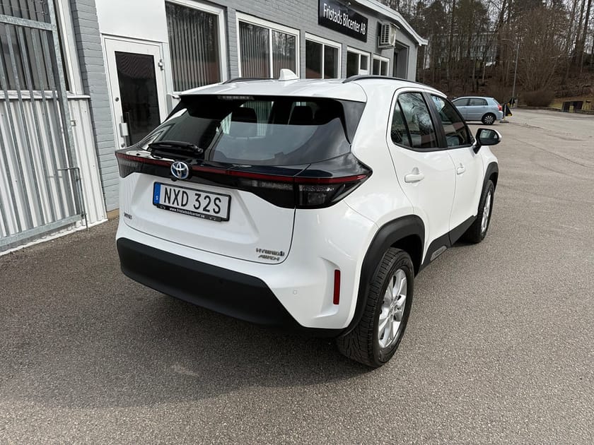 Bild 3 av Toyota Yaris Cross Hybrid AWD-i 116HK ACTIVE PLUS / NAVI / BACKKAMERA