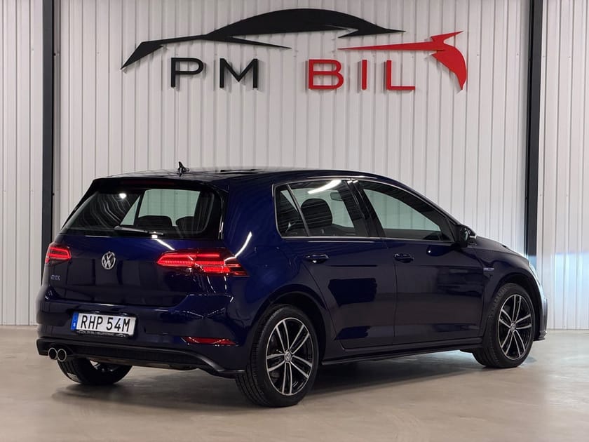 Bild 3 av Volkswagen Golf GTE Cockpit Adaptiv-Farthållare S&V-Hjul Atlantic-Blue