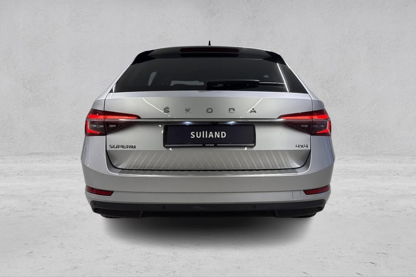 Bilde 4 av Škoda Superb Stasjonsvogn 2,0 TDI 200hk Style 4x4 ACC/Krok/Webasto/Kamera