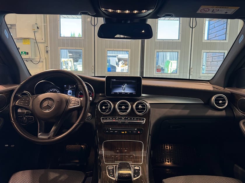 Bild 5 av Mercedes-Benz GLC 220 d 4MATIC 9G-Tronic Drag B-kamera Värmare Carplay