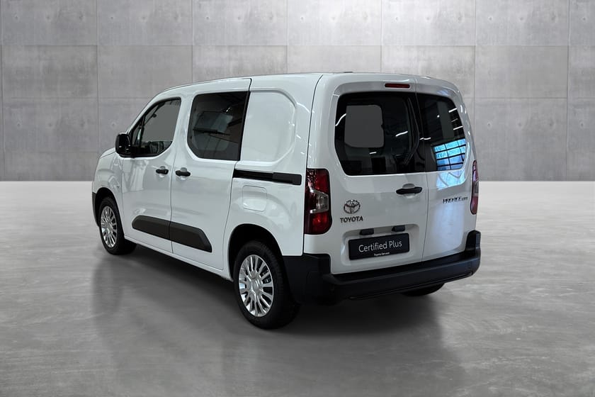 Bilde 3 av Toyota ProAce City Kort L1  1.5 Diesel 100 Comf.Fleet Colour