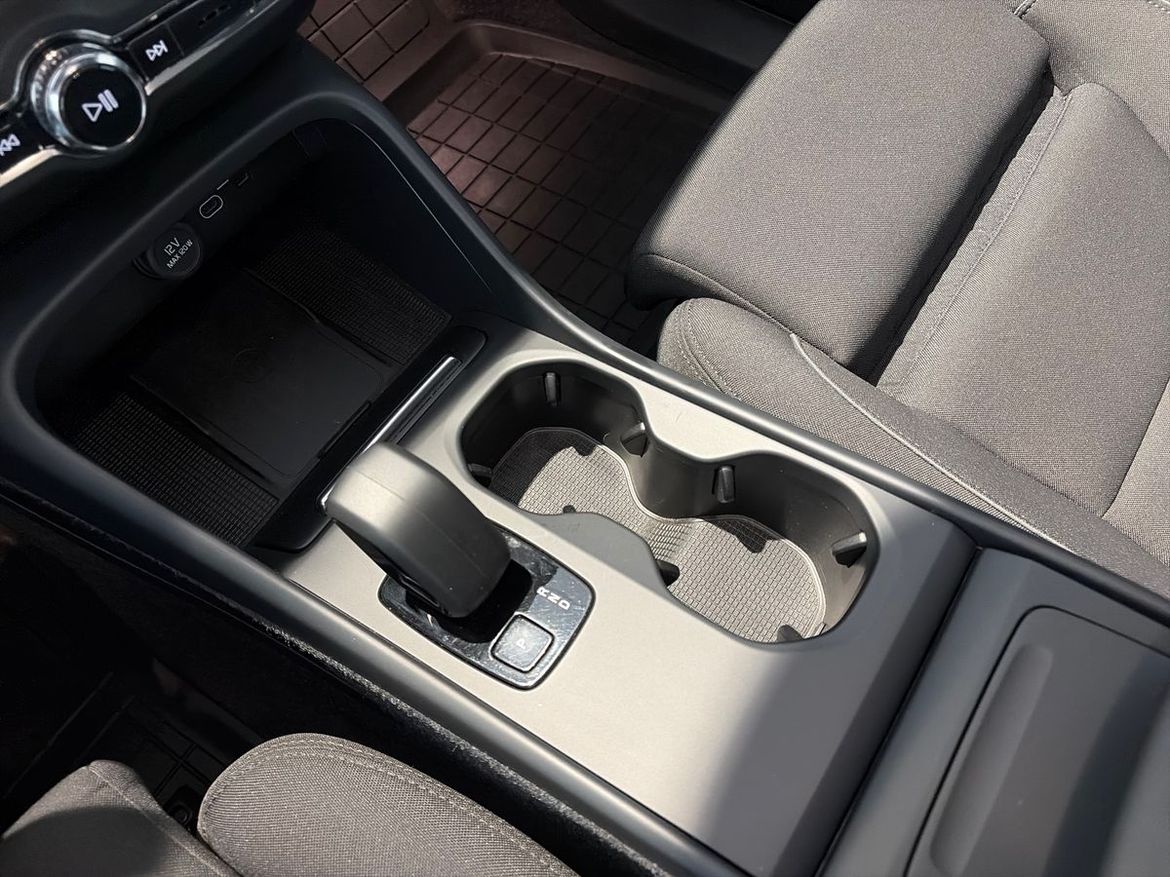 Volvo EC40 2025 - miniatyr 16