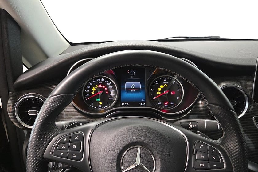 Bild 5 av Mercedes-Benz V 250d 3.2t 9G-Tronic Avantgarde 8 sitsig