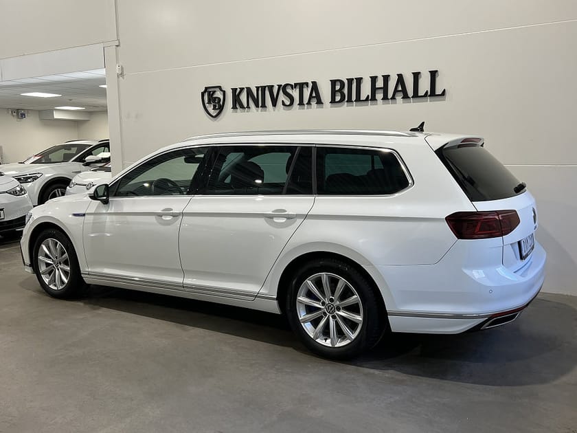Bild 2 av Volkswagen Passat Sportscombi GTE 1.4 TSI DSG Executive Moms Drag 218hk