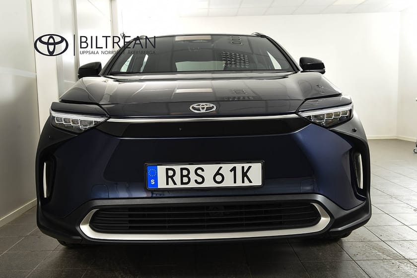 Bild 5 av Toyota bZ4X 71.4 kWh AWD EXECUTIVE 20 JBL PANORAMAGLASTAK BI-TONE