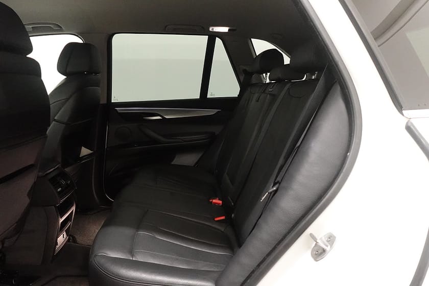 Bild 5 av BMW X5 xDrive40e Drag 360° P-Värme M-ratt Navi BT Nyservad