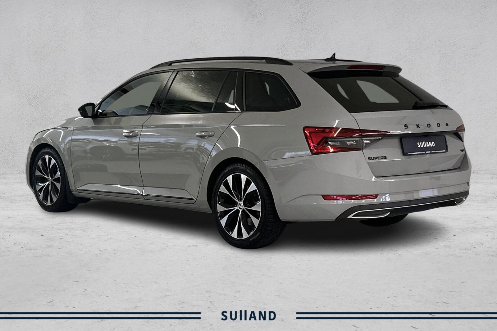 Thumnail bilde 2 av Škoda Superb Stasjonsvogn