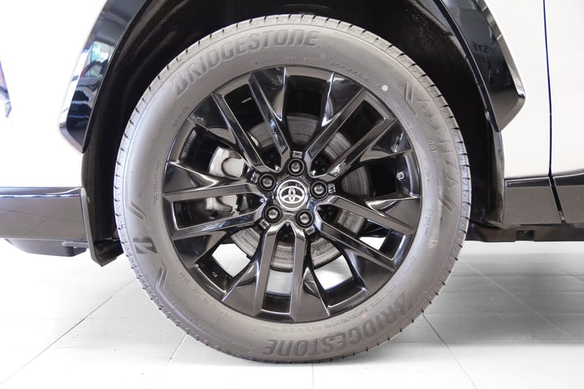 Bilde 3 av Toyota RAV4 Hybrid AWD-i Style