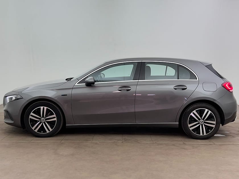 Bild 3 av Mercedes-Benz A 250 e 8G-DCT Plug-in | B-kamera | Dragkrok NYSERVAD