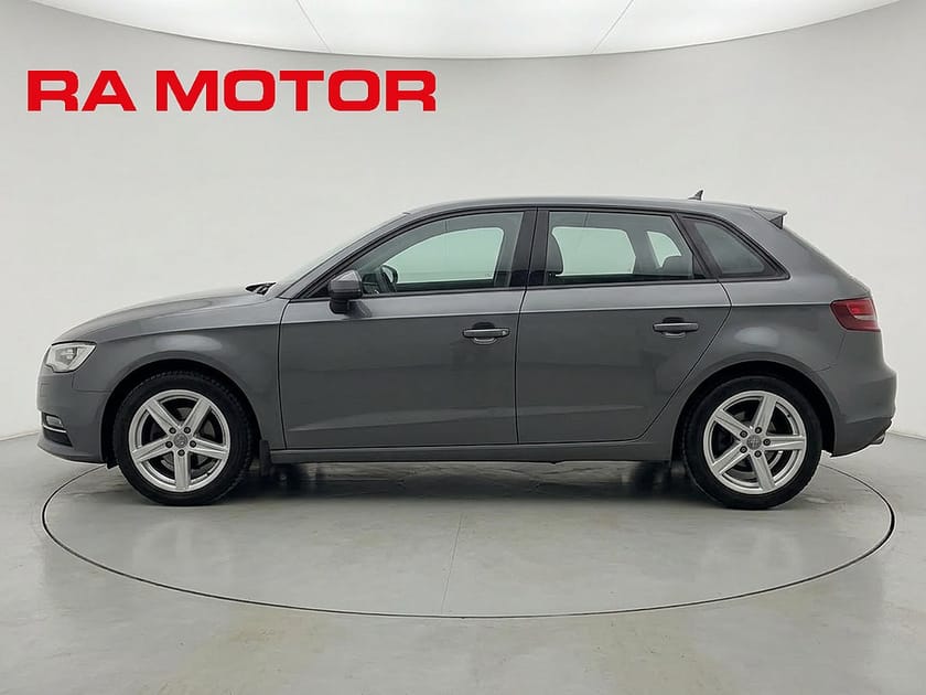 Bild 5 av Audi A3 Sportback 1.5 TFSI 150hk COD S Tronic |Adaptiv|P-sensor|Carplay|