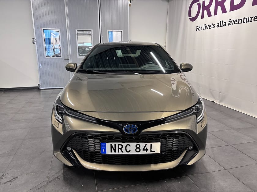 Bild 2 av Toyota Corolla Hybrid e-CVT Style, Nav Motorvärmare Backkamera 1 ägare