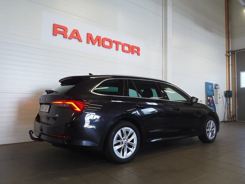 Bild 5 av Škoda Octavia Kombi iV Skoda 204hk DSG PHEV Style | Drag | Backkamera | Värmare |
