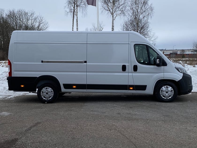 Bild 5 av Peugeot Boxer Skåpbil DEMOBIL / L4 H2 / LÅNG MODELL / AUTOMAT / BRA SPEC!