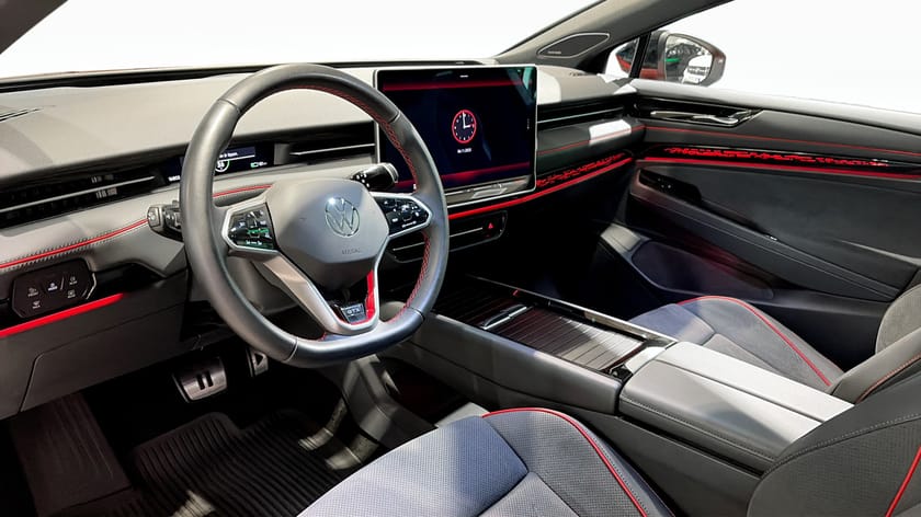 Bild 2 av Volkswagen ID.7 GTX Tourer 86kWh 340HK Drag/Exteriörtplus/Interiörtplus