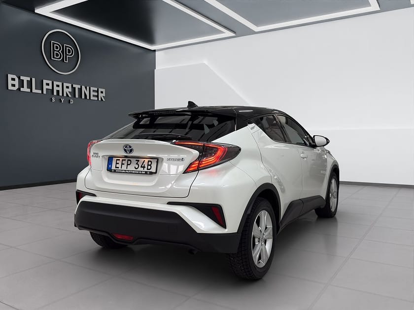 Bild 4 av Toyota C-HR Hybrid CVT X-Edition/Skinn/Navi/JBL/B-Kamera