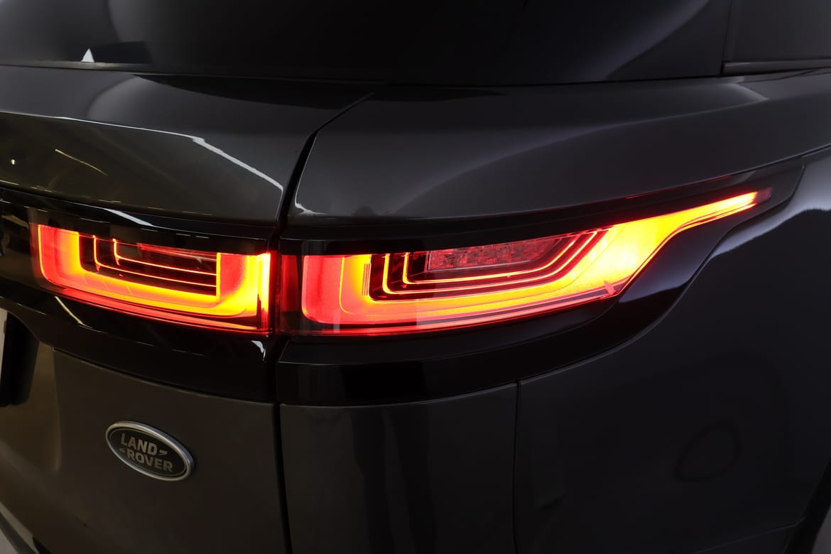 Land Rover Range Rover Velar 2018 - miniatyr 28