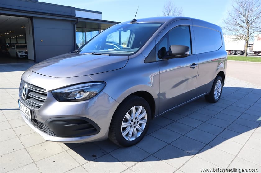 Bild 2 av Mercedes-Benz Citan 110 CDI FWD Lång 95hk Svensksåld Drag