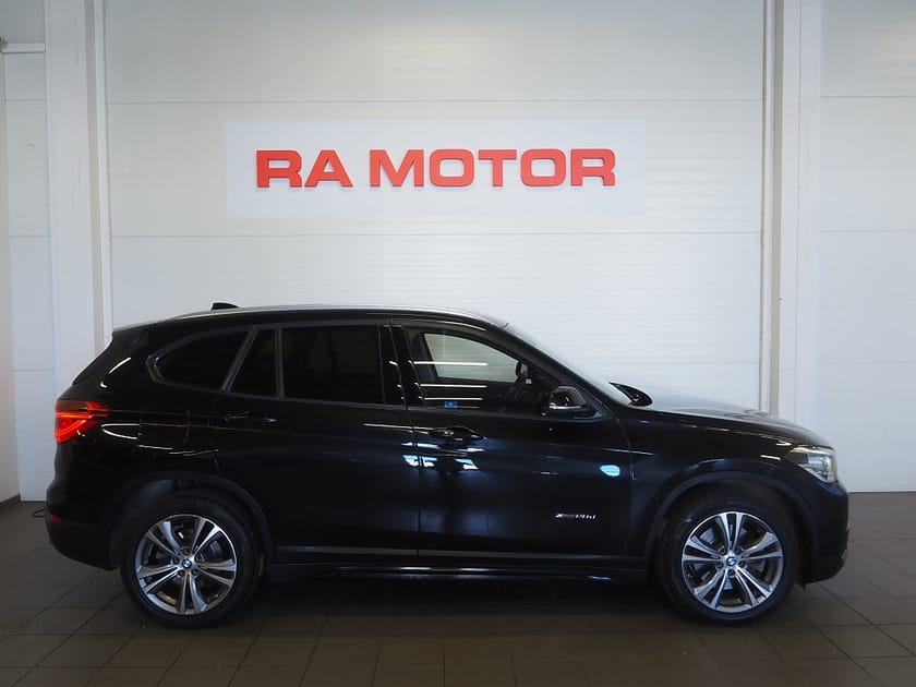Bild 4 av BMW X1 xDrive20d 190hk Steptronic Sport line PDC Motorvärmare