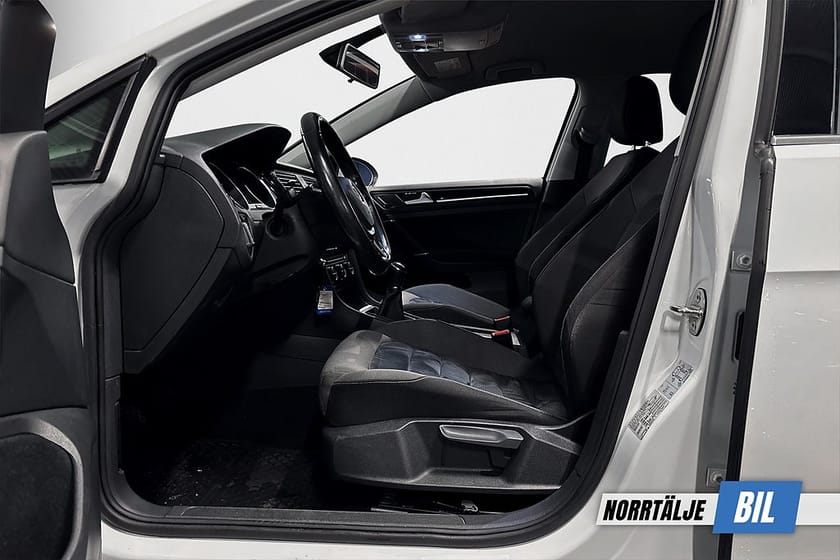 Bild 3 av Volkswagen Golf Sportscombi 1.4 140 HK TSI GT DRAG PDC M&K B-KAMERA