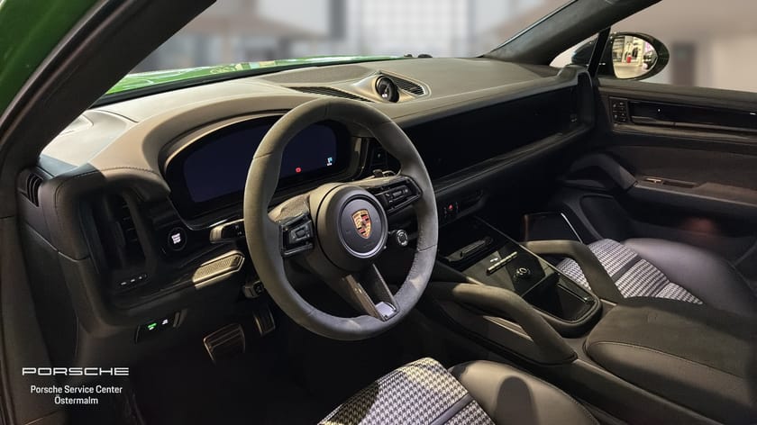 Bild 3 av Porsche Cayenne GTS Coupé Paint to sample