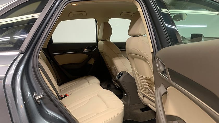 Bild 5 av Audi Q3 2.0 TDI quattro S Tronic SE Utrustning!