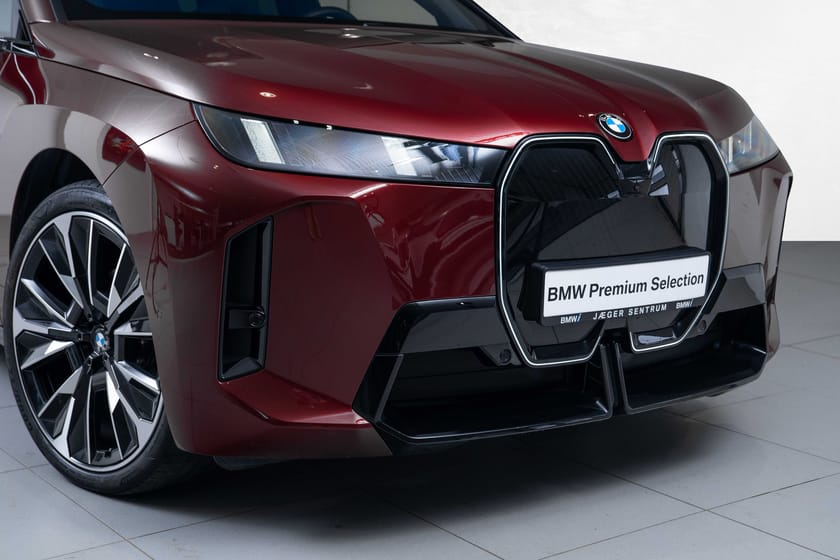 Bilde 2 av BMW iX xDrive60 6,29% Rente-SuperCharge-Luftfjæring-4Hjulstyring-Skinn