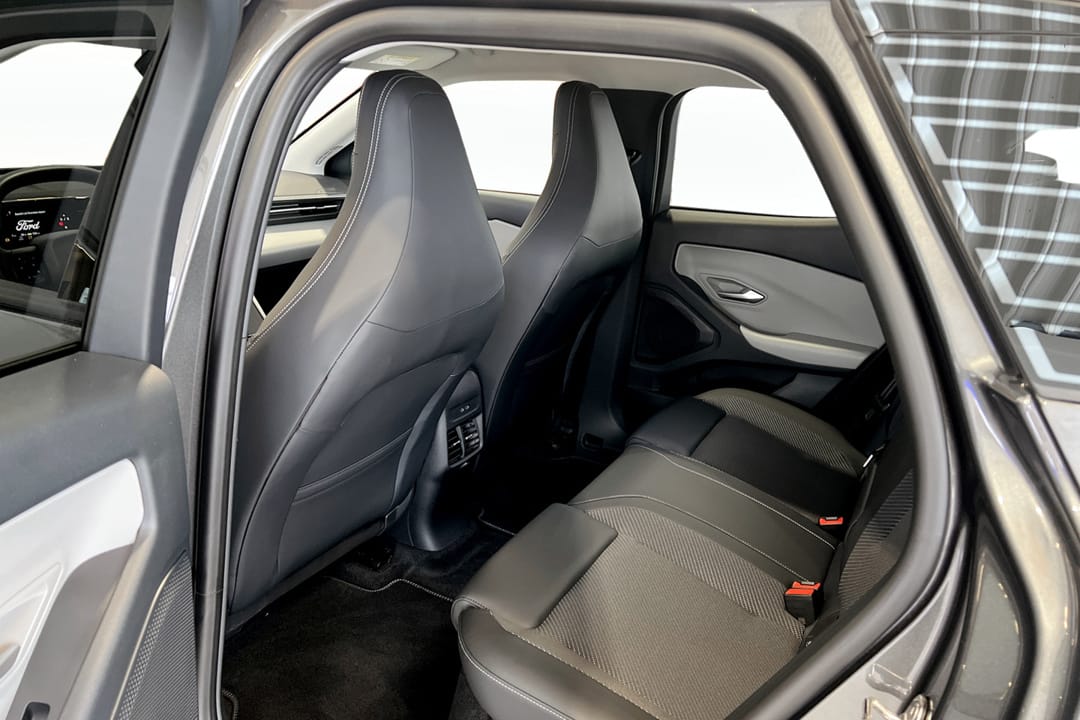 Ford Explorer EV Extended Range RWD