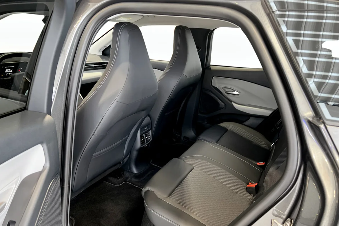 Ford Explorer EV Extended Range RWD