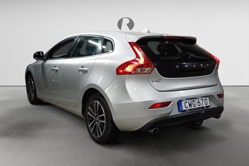 Bild 5 av Volvo V40 D3 150 HK MOMENTUM BUSINESS ADVANCED VOC DRAG D-VÄRM