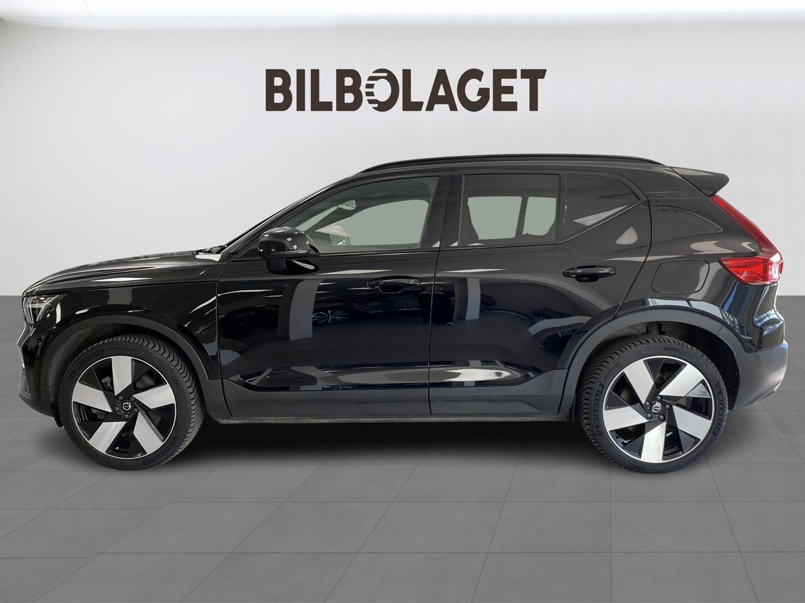 Volvo XC40 2023 - miniatyr 2