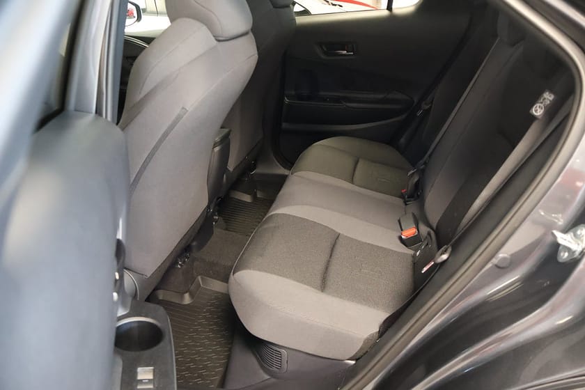 Bild 4 av Toyota C-HR Hybrid AWD-i e-CVT Style Euro 6