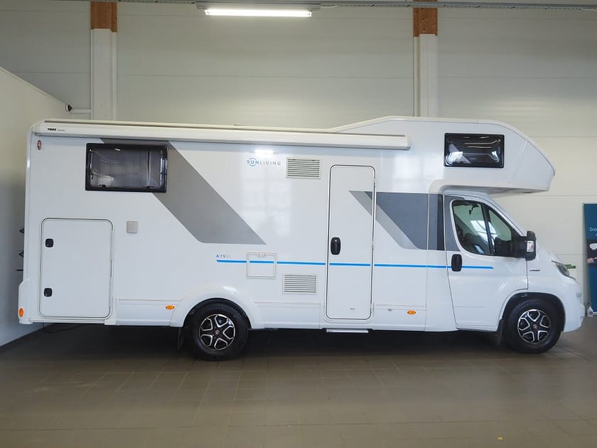 Bild 2 av Sun Living Campervan Fiat A 75 SL Alkov Markis Stort garage Automat B-Kamera