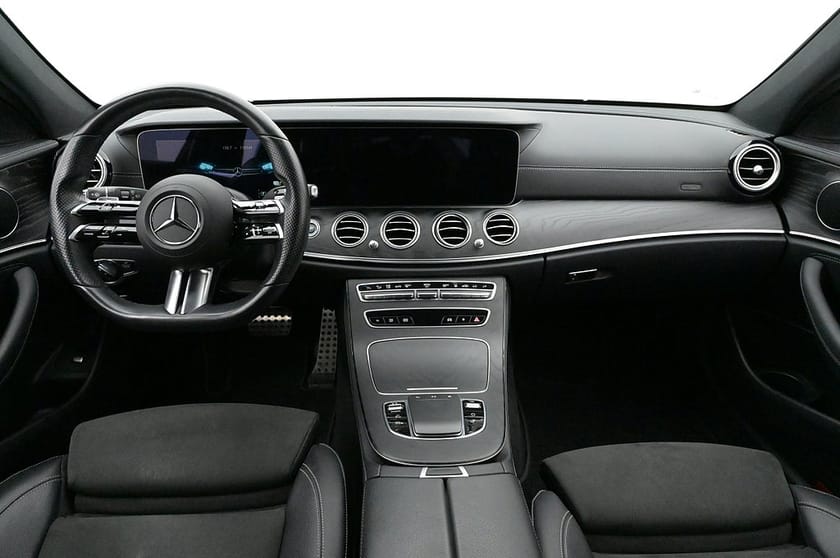 Bild 5 av Mercedes-Benz E 300 T de 4MATIC AMG 360 Värmare Navi Drag