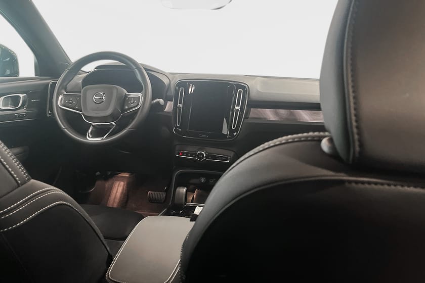 Bild 5 av Volvo EC40 Single Motor Extended Range M R Ultra Black Edt