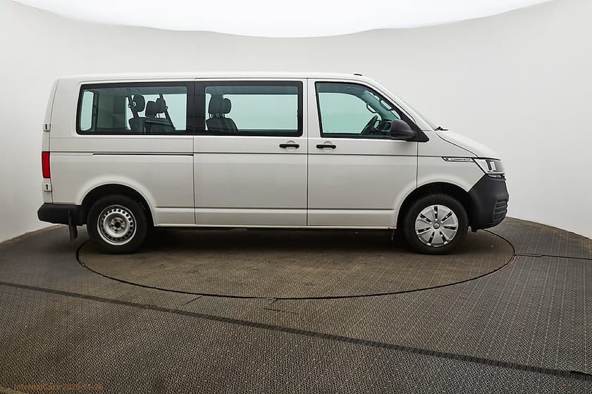 Bild 5 av Volkswagen Caravelle 2.0 TDI Drag och P-värmare 9 sits