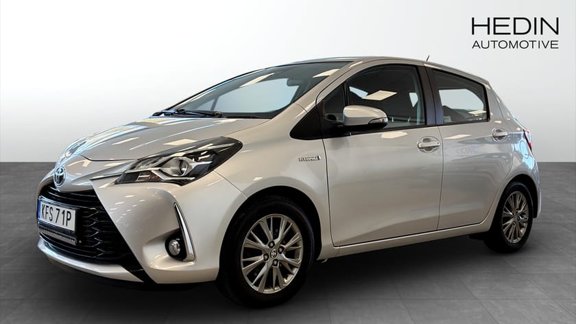 Bild 1 av Toyota Yaris Hybrid - Vinterhjul