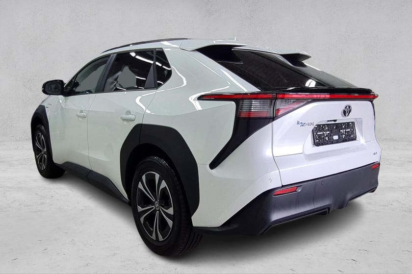 Bilde 3 av Toyota bZ4X AWD Active Tech - LED - Adaptiv cruise - Kamera +++
