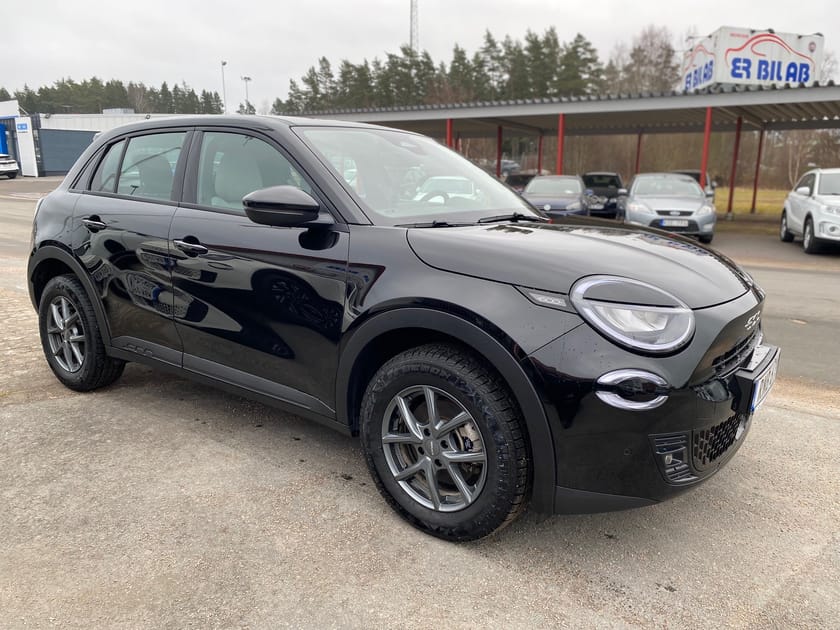 Bild 1 av Fiat 600 Hybrid Lounge