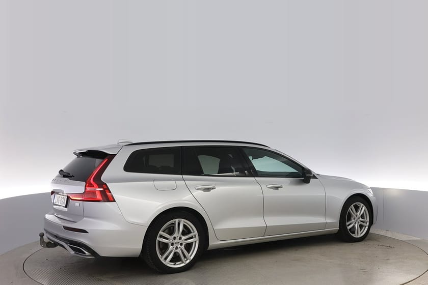 Bild 3 av Volvo V60 Recharge T6 AWD R-Design Dragkrok Inkl V-hjul MOMS