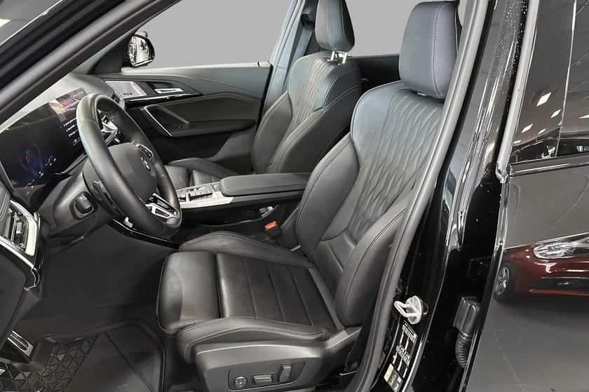 Bilde 2 av BMW iX1 xDrive30 xDrive30e  //Msport, Skinn, HUD, El.sete, Harman, Krok