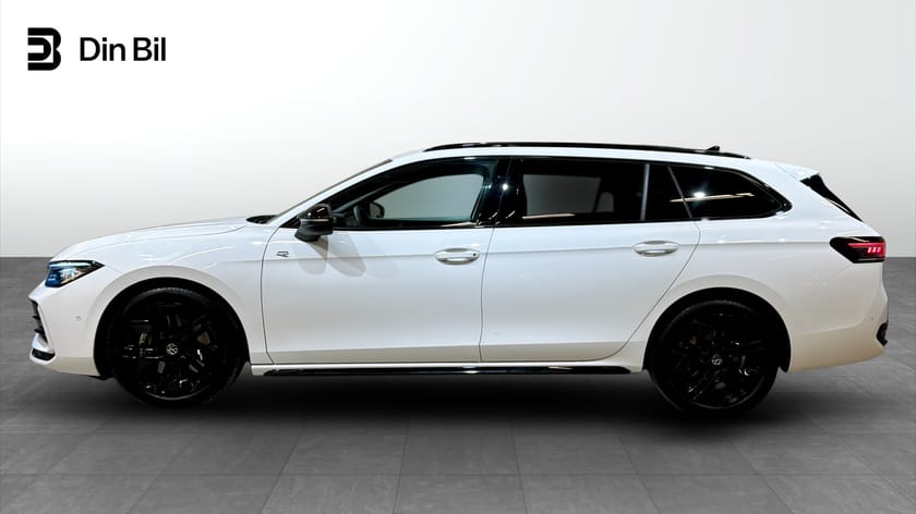 Bild 2 av Volkswagen Passat Sportscombi R-Line Black TDI193 DSG 4M Drag