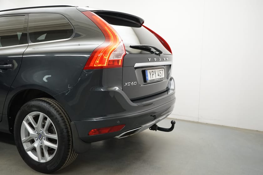 Bild 3 av Volvo XC60 D4 Classic Momentum, Baklucka elmanövrerad, Dragkrok