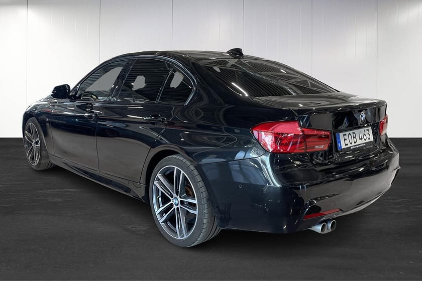 Bild 3 av BMW 330i xDrive Sedan M Sport Head up H/K Taklucka B-kam