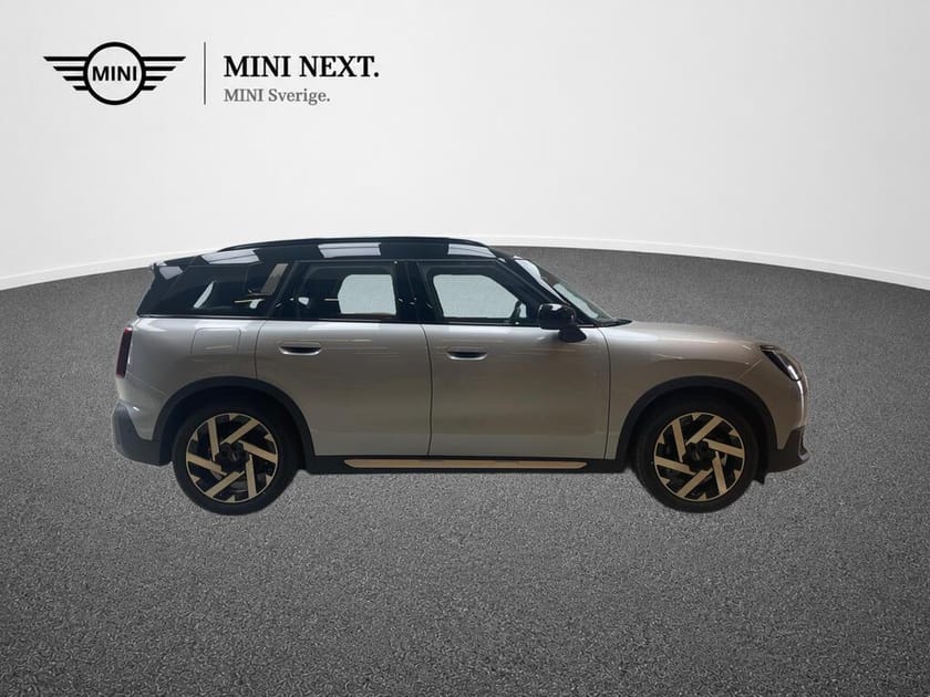 Bild 3 av MINI Countryman SE ALL4 Favoured Trim, Paket S