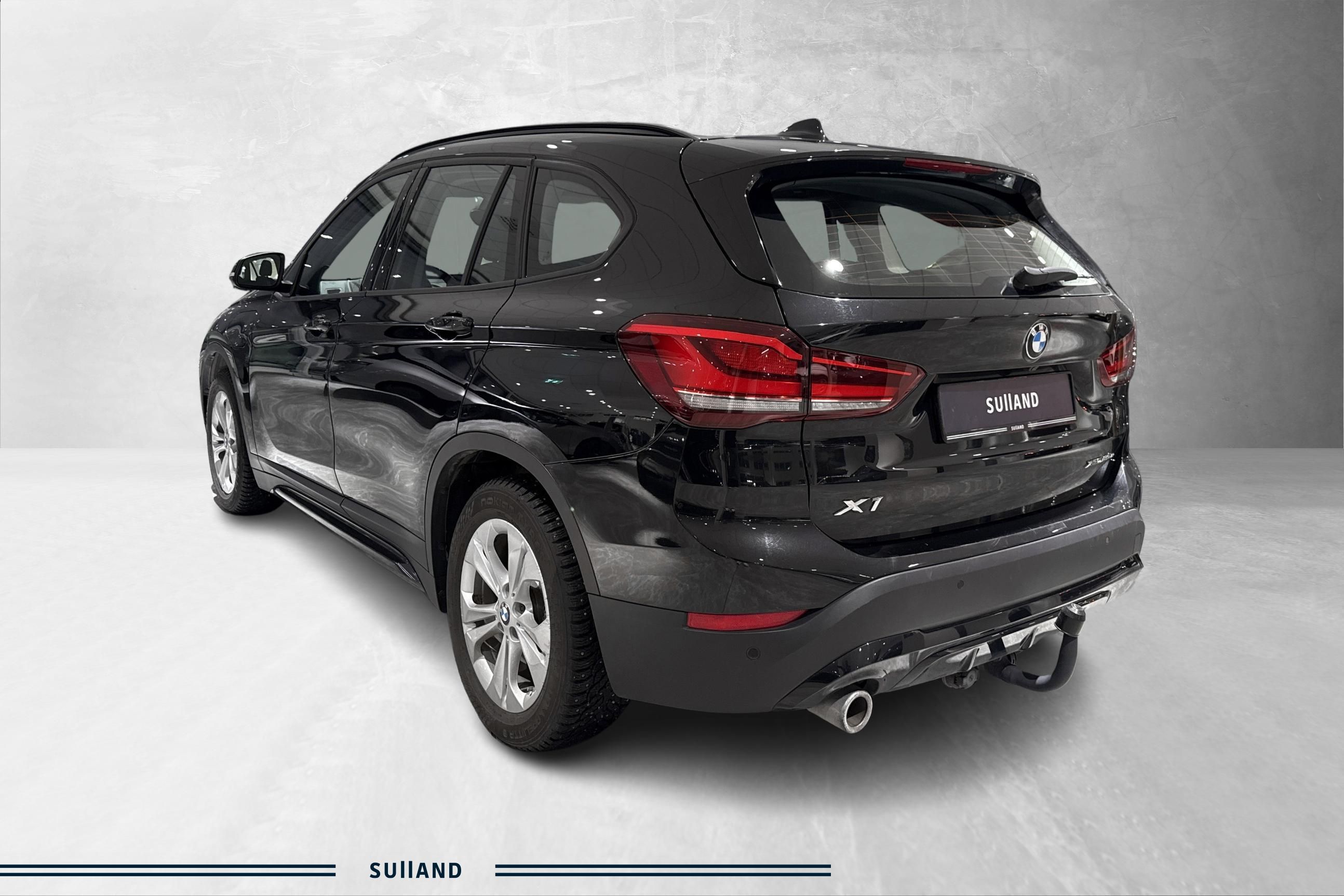 Thumnail bilde 2 av BMW X1 xDrive25e