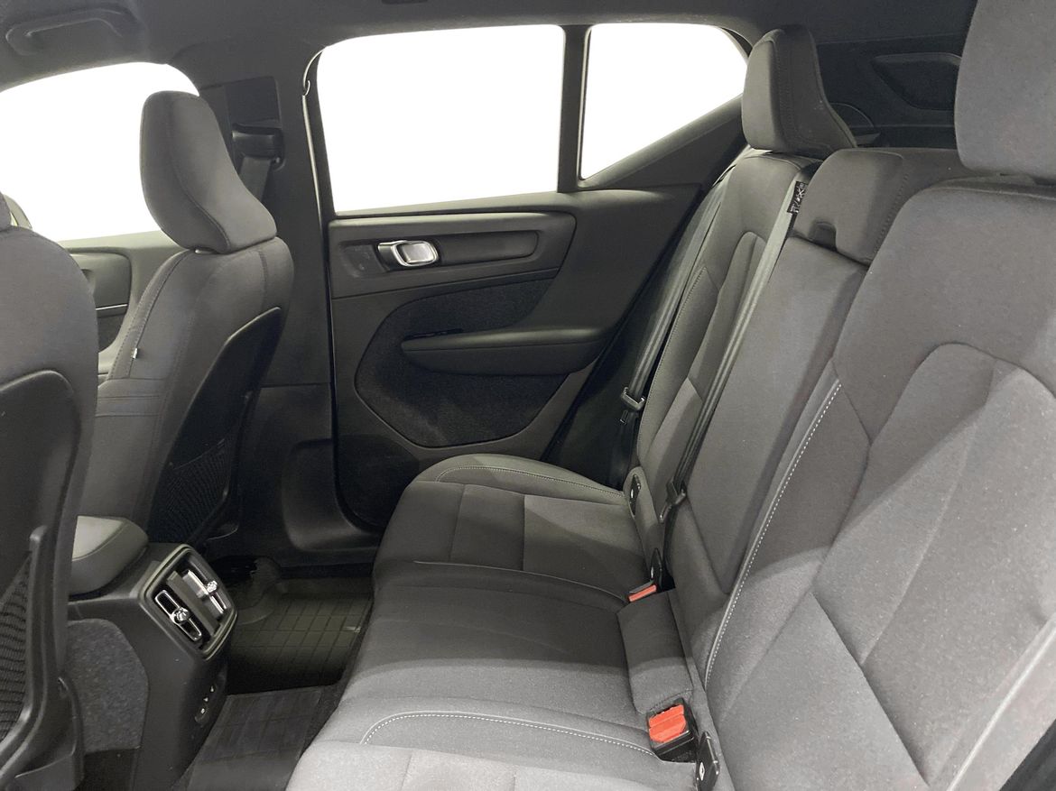 Volvo XC40 2023 - miniatyr 7